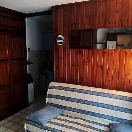 Apartament Mirtilli 4 *